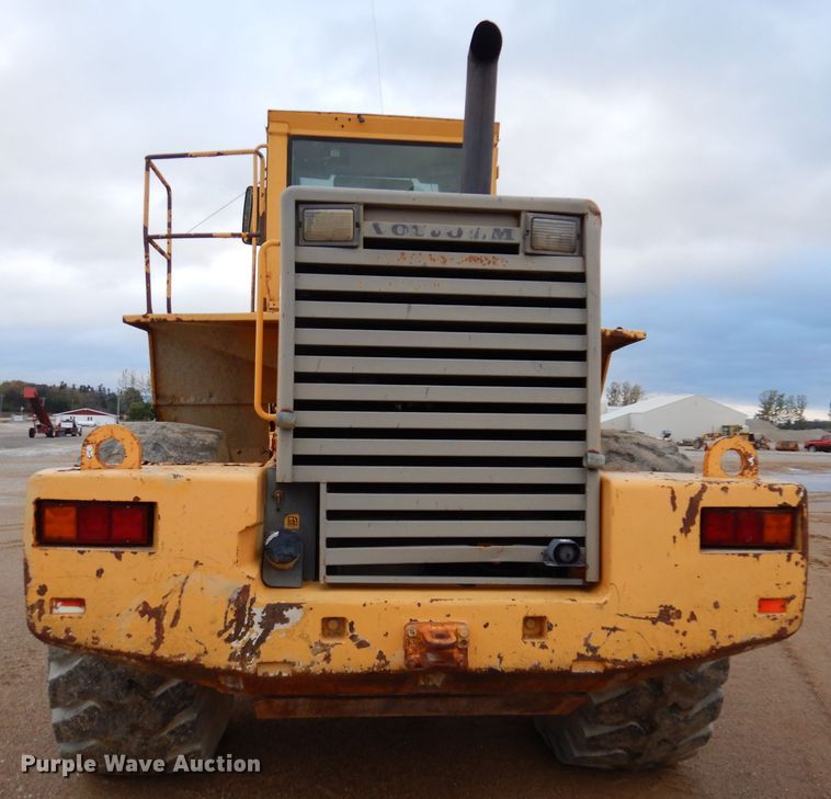 image for item DL5761 1996 Volvo L150C  wheel loader