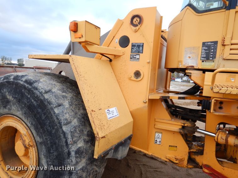 image for item DL5761 1996 Volvo L150C  wheel loader