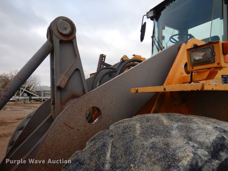 image for item DL5761 1996 Volvo L150C  wheel loader