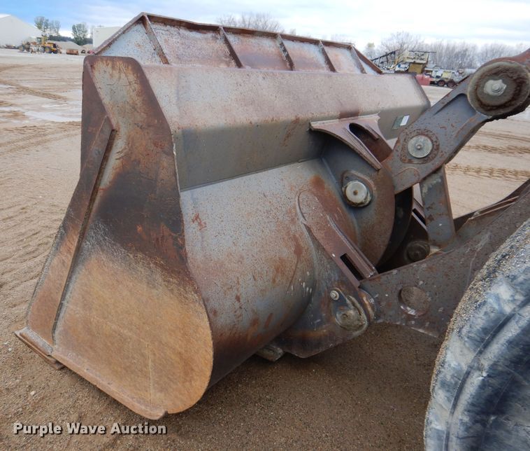 image for item DL5761 1996 Volvo L150C  wheel loader