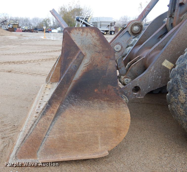 image for item DL5761 1996 Volvo L150C  wheel loader