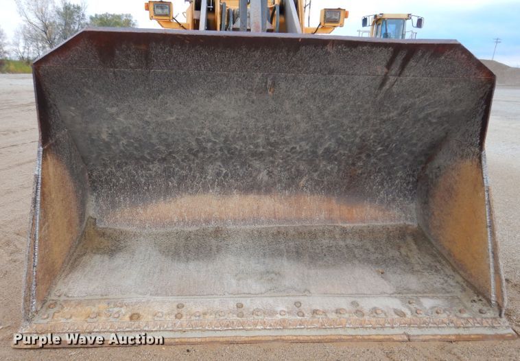 image for item DL5761 1996 Volvo L150C  wheel loader