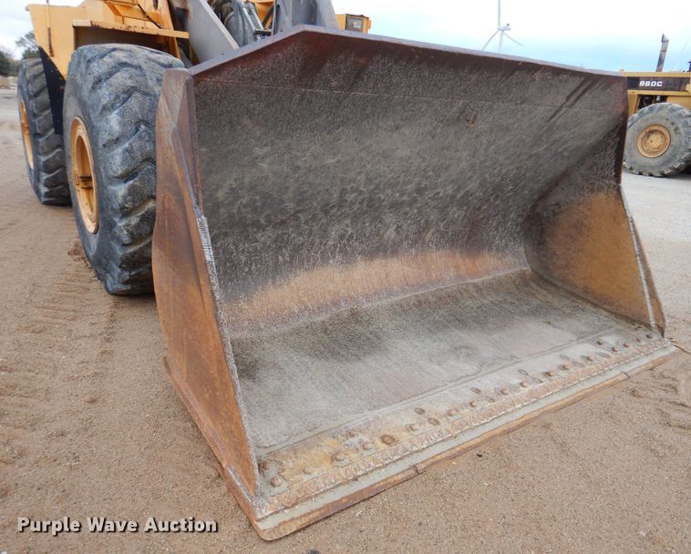 image for item DL5761 1996 Volvo L150C  wheel loader