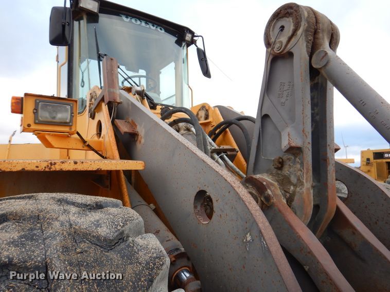 image for item DL5761 1996 Volvo L150C  wheel loader