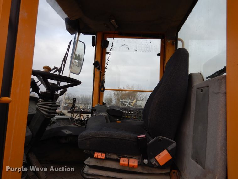 image for item DL5761 1996 Volvo L150C  wheel loader