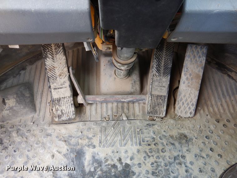 image for item DL5761 1996 Volvo L150C  wheel loader