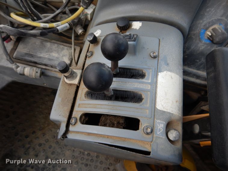 image for item DL5761 1996 Volvo L150C  wheel loader