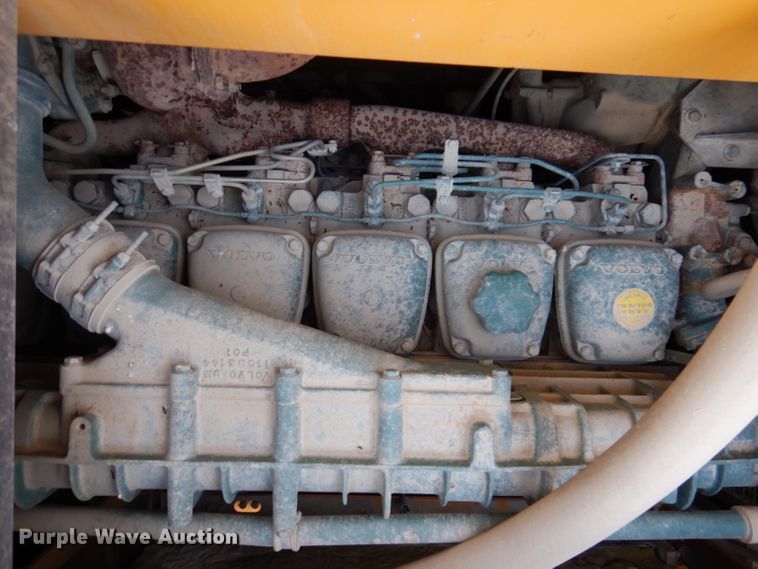 image for item DL5761 1996 Volvo L150C  wheel loader