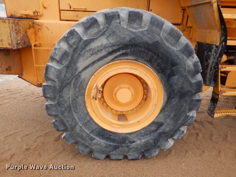 image for item DL5761 1996 Volvo L150C  wheel loader