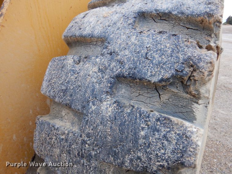 image for item DL5763 1983 Caterpillar 980C  wheel loader