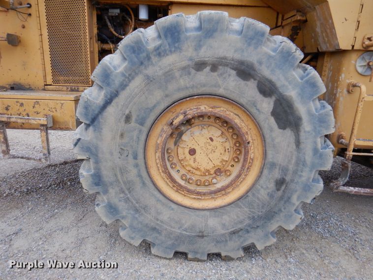 image for item DL5763 1983 Caterpillar 980C  wheel loader
