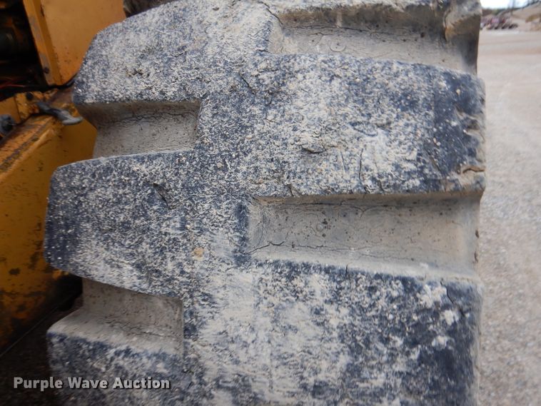 image for item DL5763 1983 Caterpillar 980C  wheel loader