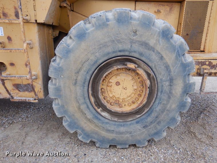 image for item DL5763 1983 Caterpillar 980C  wheel loader