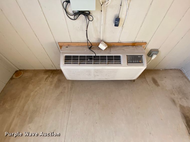 image for item DL6076 Mobile office