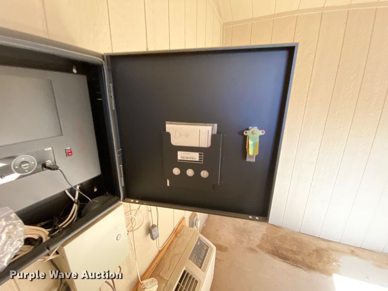 image for item DL6076 Mobile office