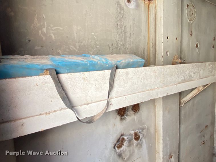 image for item DL6079 Dog house