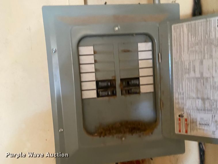 image for item DL6081 Dog house