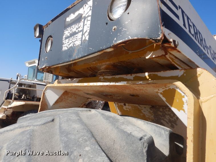 image for item DL6121 Ag-Chem Terra-Gator 2505  water wagon