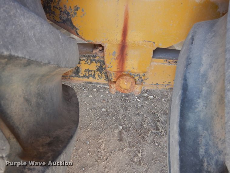 image for item DL6121 Ag-Chem Terra-Gator 2505  water wagon