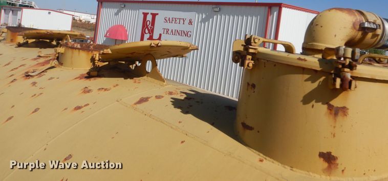 image for item DL6121 Ag-Chem Terra-Gator 2505  water wagon