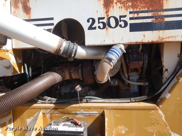 image for item DL6121 Ag-Chem Terra-Gator 2505  water wagon