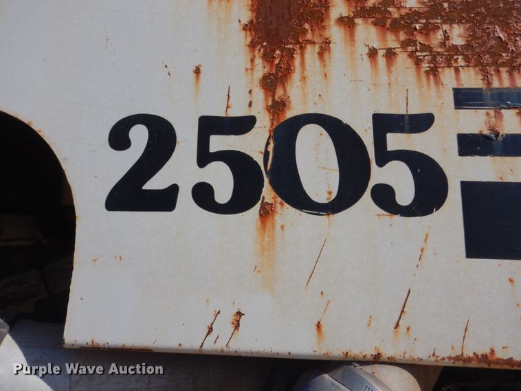 image for item DL6121 Ag-Chem Terra-Gator 2505  water wagon