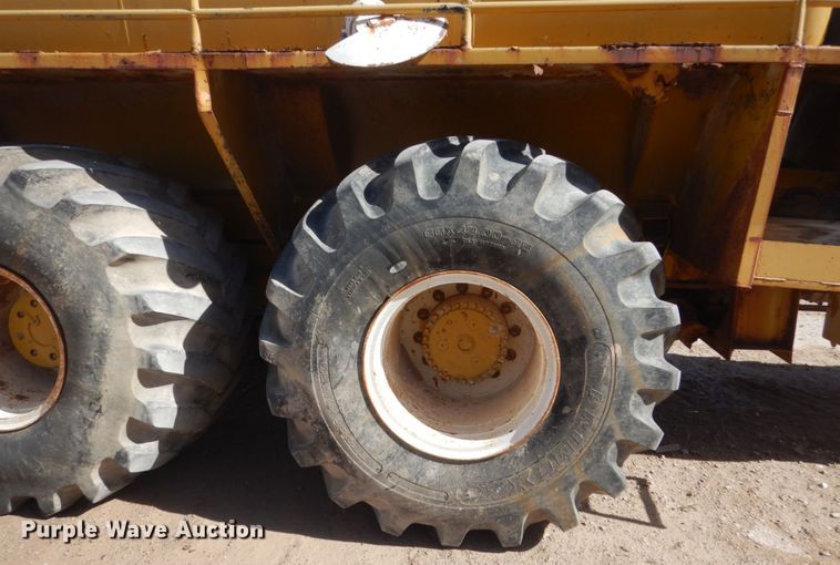 image for item DL6121 Ag-Chem Terra-Gator 2505  water wagon