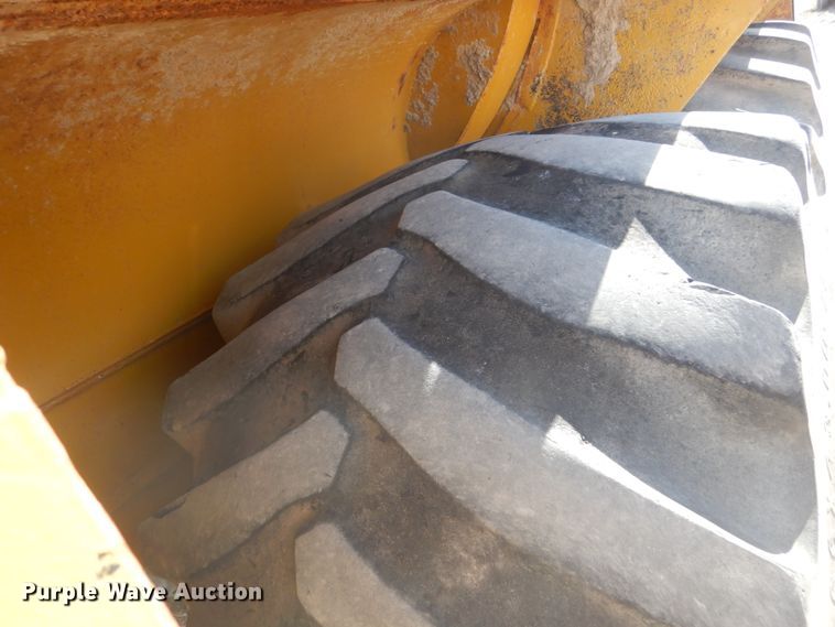 image for item DL6121 Ag-Chem Terra-Gator 2505  water wagon