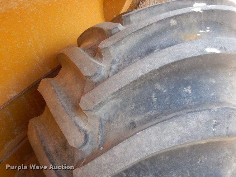 image for item DL6121 Ag-Chem Terra-Gator 2505  water wagon