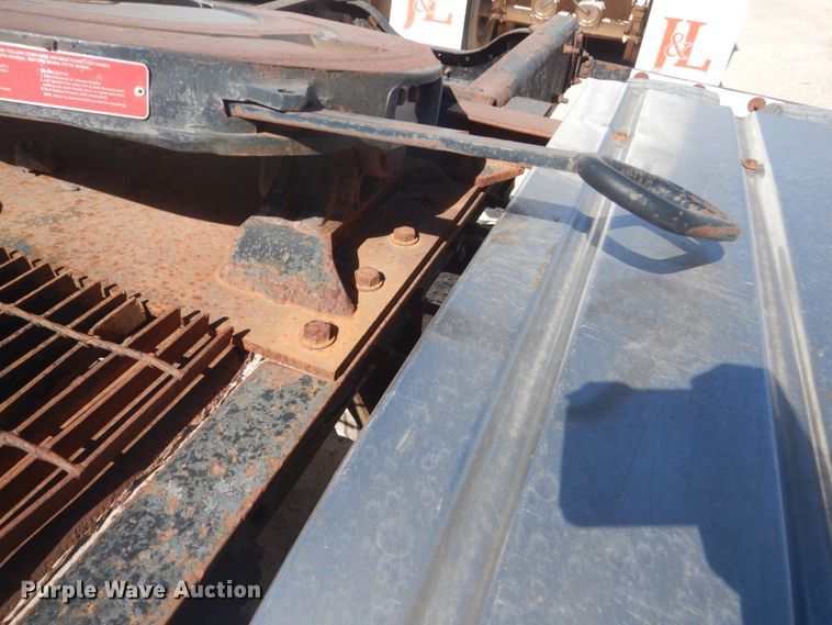 image for item DL6122 2003 Mack CV713  semi truck