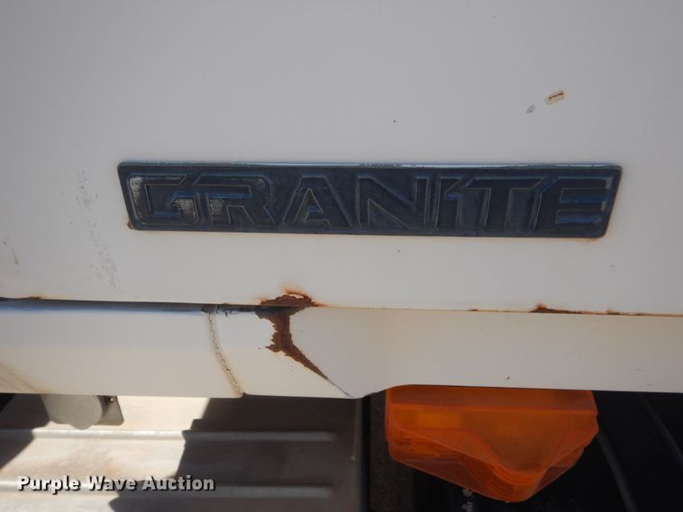 image for item DL6122 2003 Mack CV713  semi truck