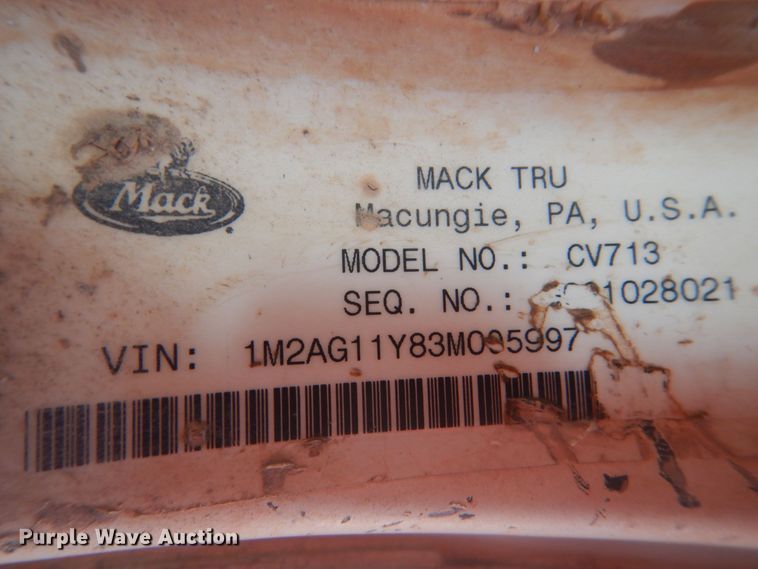image for item DL6122 2003 Mack CV713  semi truck