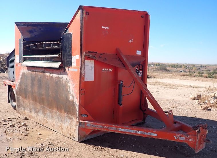 image for item DL6156 2002 Thomas  screen