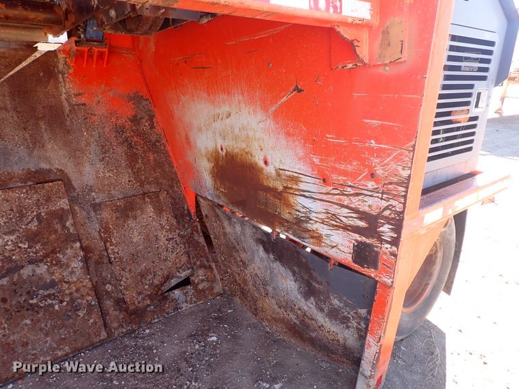 image for item DL6156 2002 Thomas  screen