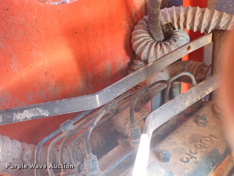 image for item DL6156 2002 Thomas  screen