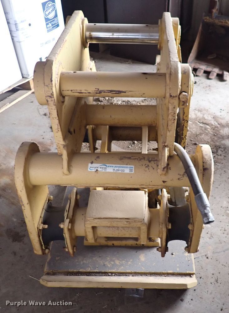 image for item DN2212 Contech  plate compactor