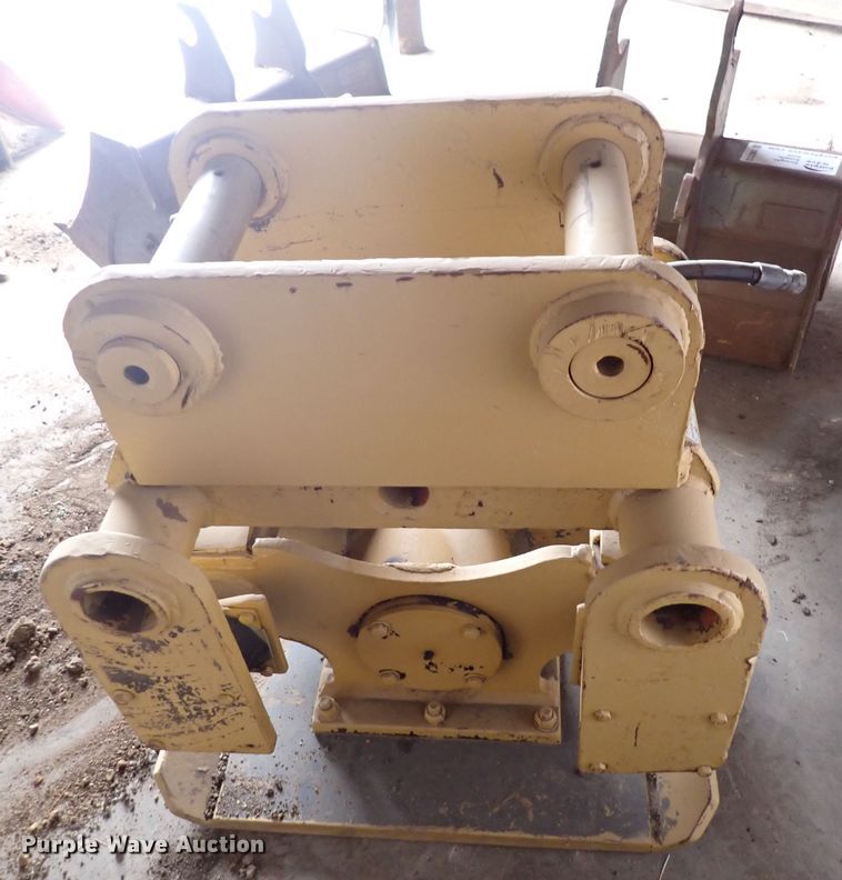 image for item DN2212 Contech  plate compactor