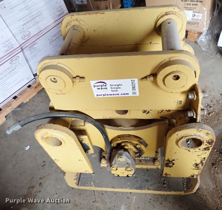 image for item DN2212 Contech  plate compactor