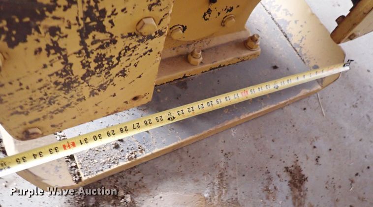 image for item DN2212 Contech  plate compactor