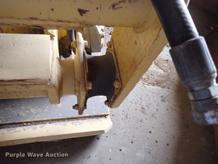 image for item DN2212 Contech  plate compactor