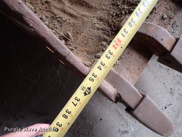 image for item DN2213 36" W excavator bucket