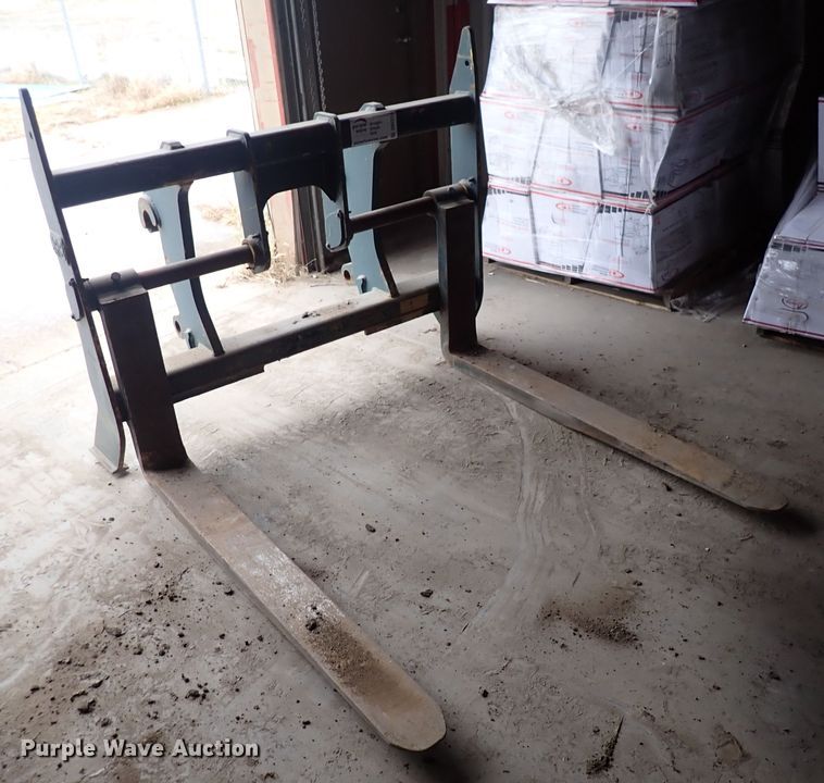 image for item DN2214 JRB Q60  loader forks