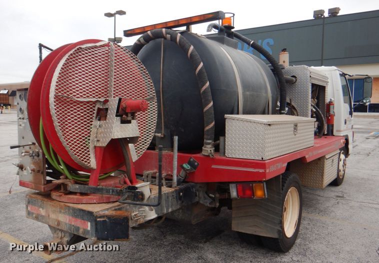 image for item DN6530 2002 GMC W5500  sewer jetter truck