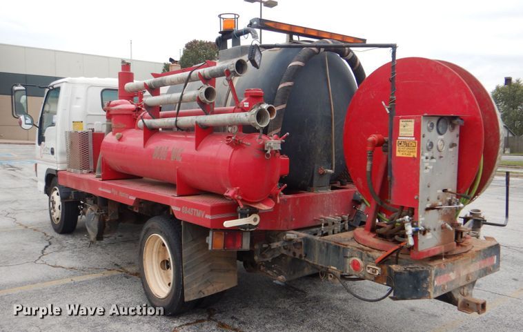 image for item DN6530 2002 GMC W5500  sewer jetter truck