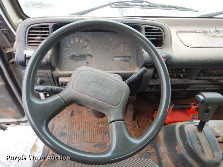 image for item DN6530 2002 GMC W5500  sewer jetter truck