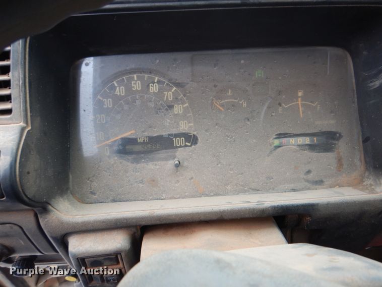 image for item DN6530 2002 GMC W5500  sewer jetter truck