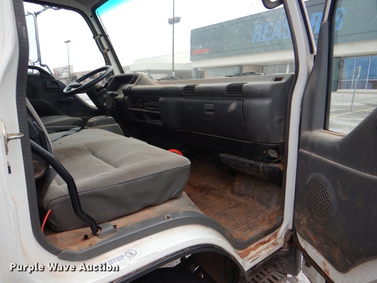 image for item DN6530 2002 GMC W5500  sewer jetter truck