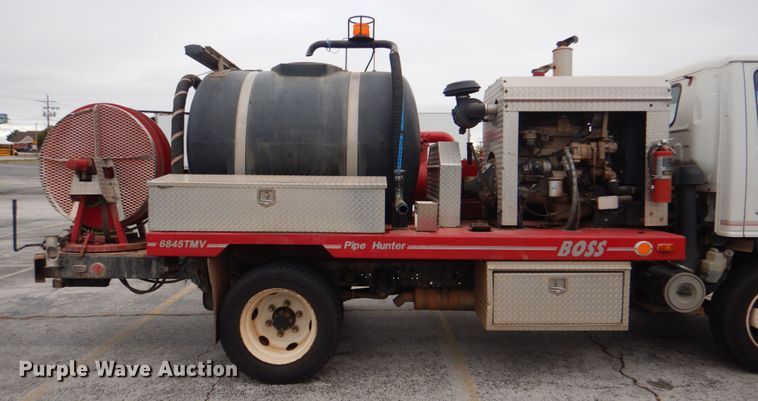 image for item DN6530 2002 GMC W5500  sewer jetter truck