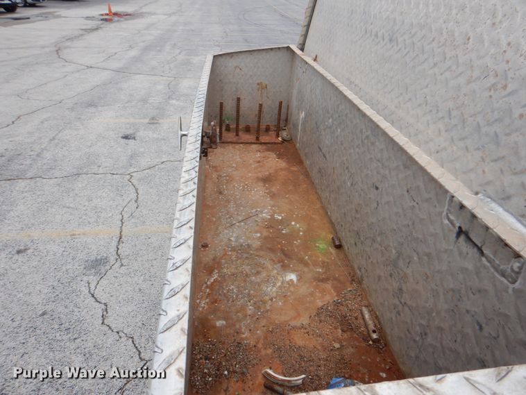 image for item DN6530 2002 GMC W5500  sewer jetter truck