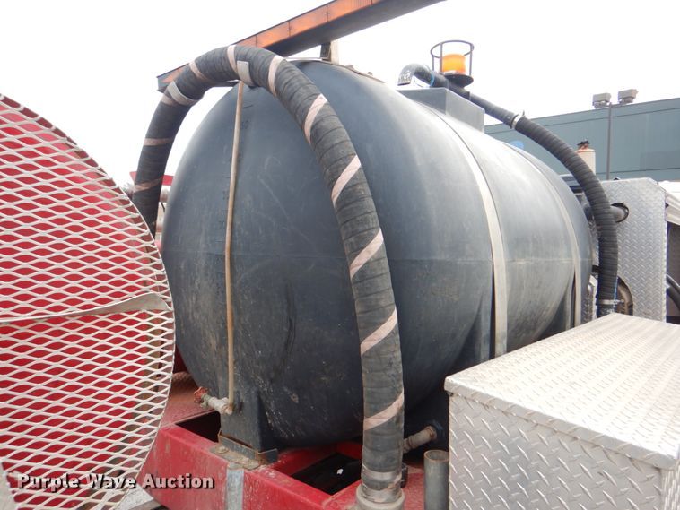 image for item DN6530 2002 GMC W5500  sewer jetter truck